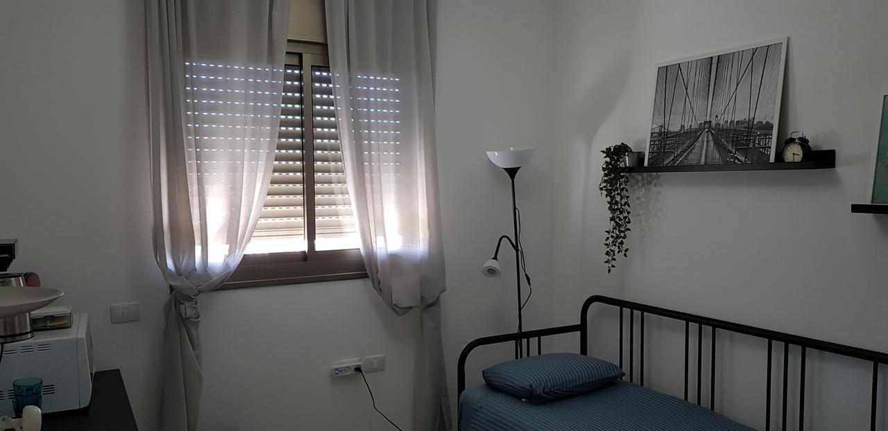 Private Bed/Bathroom In Netanya Eksteriør bilde