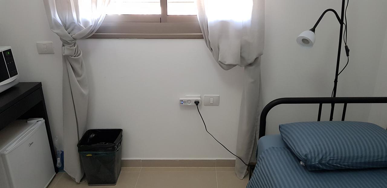 Private Bed/Bathroom In Netanya Eksteriør bilde