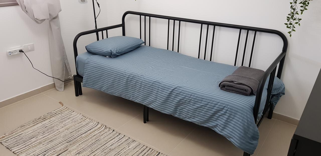 Private Bed/Bathroom In Netanya Eksteriør bilde