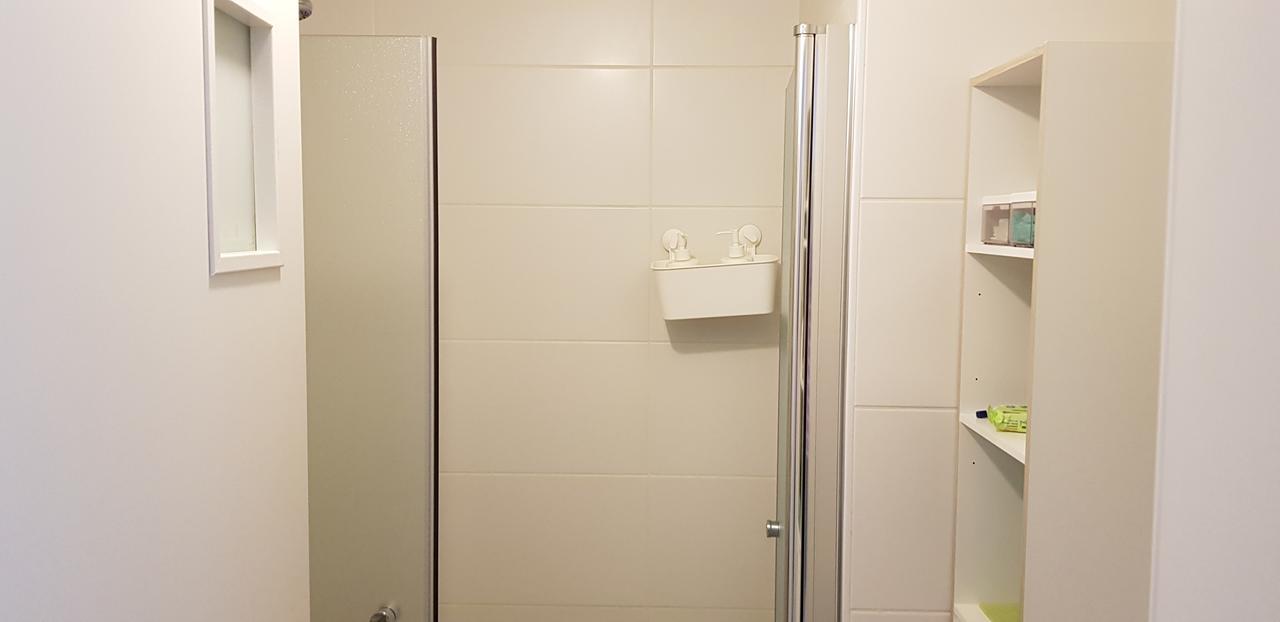 Private Bed/Bathroom In Netanya Eksteriør bilde