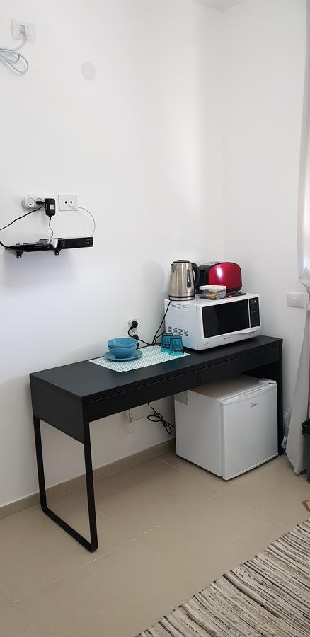 Private Bed/Bathroom In Netanya Eksteriør bilde